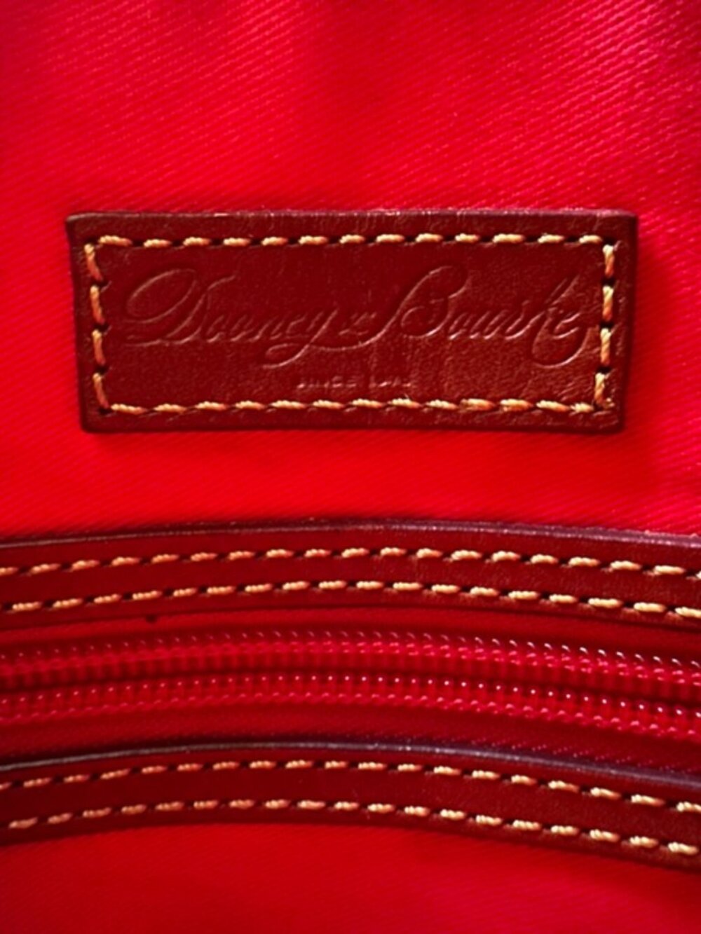 Dooney & Bourke Atlanta Falcons Crossbody Bag - Like New! See Video! - Picture 10 of 11
